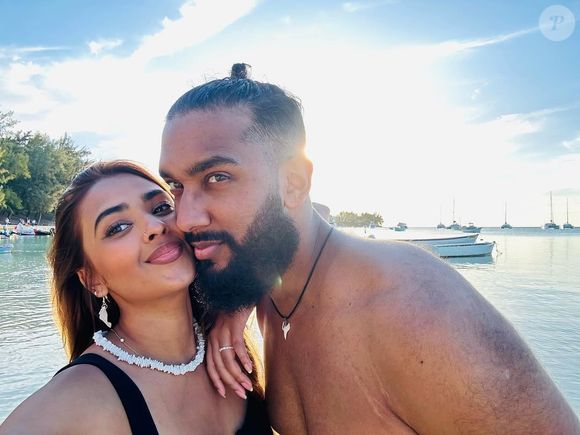 Hanaa Elah et son compagnon en vacances.

Compte Instagram de Hanaa Elah @hanaa_elah