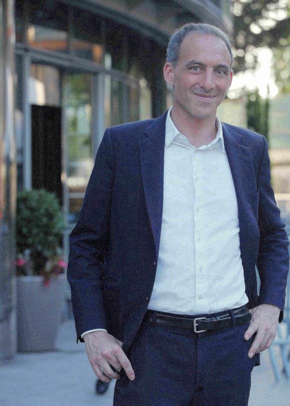 Exclusif - Raphaël Glucksmann - Législatives 2024 - Les représentants des partis politiques arrivent dans les locaux de TF1 pour une interview pendant le journal de 20H entre les deux tours le 1er juillet 2024.

© Jonathan Rebboah / Panoramic / Bestimage