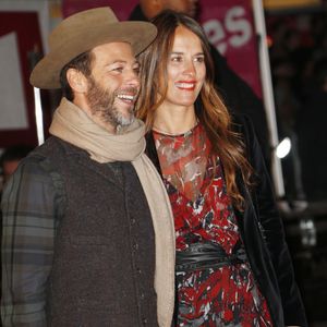 Cette vision du couple et du temps qui passe traverse son nouvel album Fête foraine, prévu pour mars. 

Christophe Maé et sa compagne Nadège Sarron lors de la 18ème cérémonie des "NRJ Music Awards" au Palais des Festivals à Cannes, le 12 novembre 2016. © Christophe Aubert via Bestimage