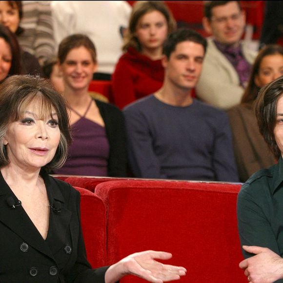 Julette Greco et Benjamin Biolay lors de l'enregistrement de l'émission 'Vivement Dimanche : spécial Juliette Greco'. Paris-France, 18 février 2004. © Jean-Jacques Datchary/ABACA.
