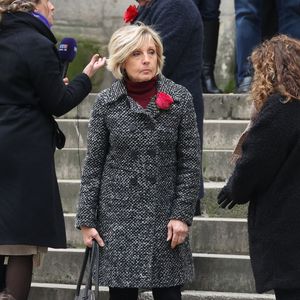 Evelyne Dheliat arrive à la cérémonie d'enterrement de Catherine Laborde à l'église Saint-Roch à Paris, France, le 6 février 2025.  Photo par Jerome Domine/ABACAPRESS.COM