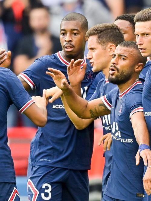A 37 ans, cet ancien footballeur du PSG renonce à son salaire pour sauver son club : "Je n'ai plus besoin d'argent"