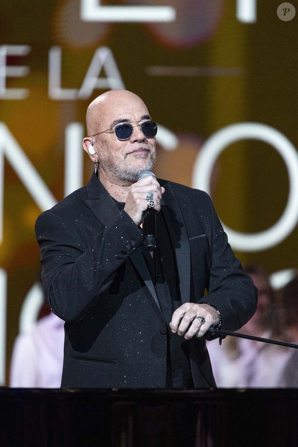 Exclusif - Pascal Obispo et la troupe des 10 commandements - Enregistrement de l'émission "La fête de la chanson française" à Paris, présentée par L.Thilleman et A.Manoukian, et diffusée le 20 décembre sur France 3
© Pierre Perusseau / Bestimage