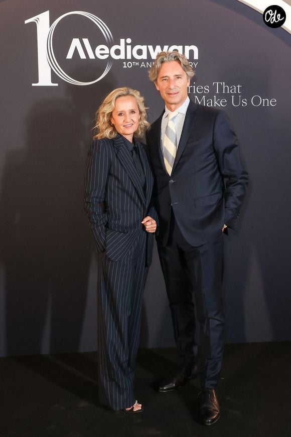 Son mari, Laurent Solly, s'est mis en retrait de la politique pour elle.
Caroline Roux, Laurent Solly - Photocall de la soirée des 10 ans de Mediawan à Paris le 2 juin 2026. © Jack Tribeca / Bestimage