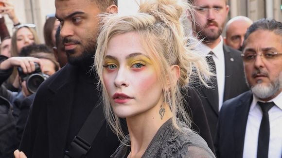Dans un message énigmatique, Paris Jackson annonce la fin de ses fiançailles !