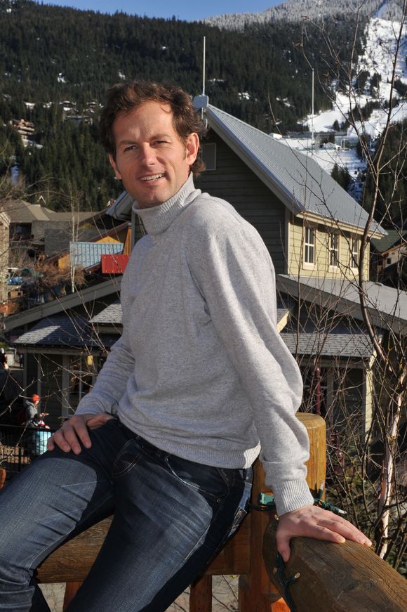 L'ancien champion olympique de bosses et triple champion du monde Edgar Grospiron pose pour notre photographe lors des XXIe Jeux Olympiques d'hiver de Vancouver 2010 Creekside park à Whistler, Canada, le 17 février 2010. Photo par Gouhier-Hahn-Nebinger/ABACAPRESS.COM