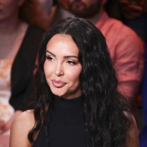 L'animatrice pointe notamment du doigt Nabilla, Maeva Ghennam ou encore Caroline Receveur, qui habitent désormais à Dubaï.
Exclusif - Nabilla Vergara sur le plateau de l'émission "C à vous" lors du 78ème Festival International du Film de Cannes.
Photo : Jack Tribeca / Bestimage