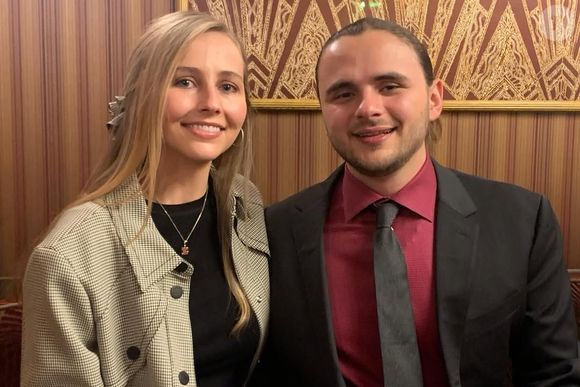 Les clichés partagés montrent le couple en voyage, en activité sportive et avec la mère de Michael Jackson, Katherine.

Prince Jackson et sa fiancée Molly Schirmang

Compte Instagram de Prince Jackson