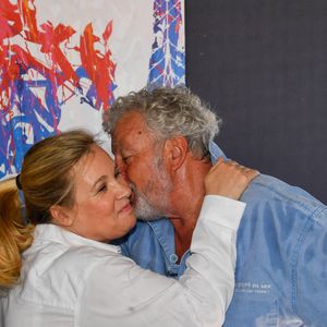 Exclusif -  Joël Dupuch et Hélène Darroze dans l'Espace VIP lors de la 9ème édition du "Longines Paris Eiffel Jumping" au Champ de Mars à Paris, France, le 25 juin 2023. © Perusseau-Veeren/Bestimage