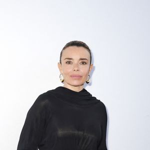 Elodie Bouchez pose en coulisses de l'émission « C à vous » lors du 78e Festival international du film de Cannes, le 15 mai 2025. © Jack Tribeca / Bestimage