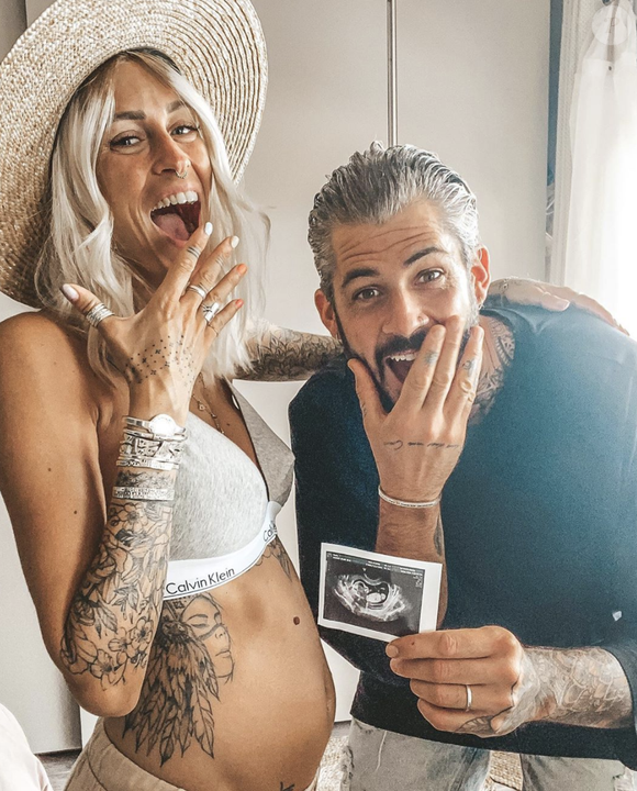 Jérémy Brun, ex-candidat de "Top Chef" (M6) en 2014 et "Les Anges" (NRJ12) en 2019, annonce la grossesse de sa compagne et future épouse Alexia en juillet 2020.