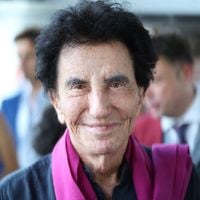 Jack Lang propriétaire d’un grand appartement sur la très chic Place des Vosges à Paris où il vit avec sa femme Monique