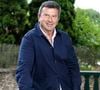 Pascal Bataille est animateur, mais pas uniquement.

Exclusif - Pascal Bataille lors de "La Forêt des Livres chez Gonzague Saint-Bris" à Chanceaux-près-Loches.
© Cédric Perrin/Bestimage