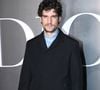 Le père et la fille s'éclatent dans une voiture.

Louis Garrel  au photocall du défilé Dior Homme à l'École-Militaire lors de la semaine de la mode masculine automne/hiver 2025-2026 à Paris, France, le 24 janvier 2025. © Bertrand Rindoff/Bestimage