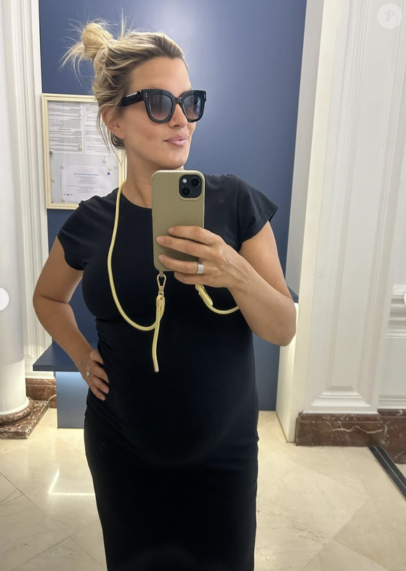 Justine, journaliste sur RTL2, est devenue maman.