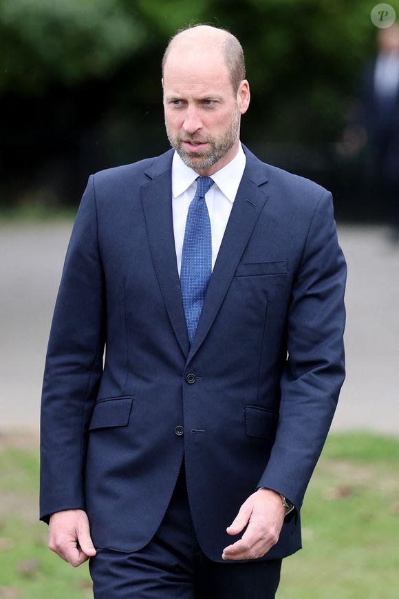 Un tabloïd aurait partagé des papiers dans lesquels des détails très privés ont été mentionnés.

Le Prince de Galles lors du lancement du Global Humanitarian Memorial, le premier mémorial pour les travailleurs humanitaires mondiaux créé par l'artiste britannique Michael Landy, à Gunnersbury Park à Londres. Mercredi 1er octobre 2025. Photo by Chris Jackson/PA Wire/ABACAPRESS.COM