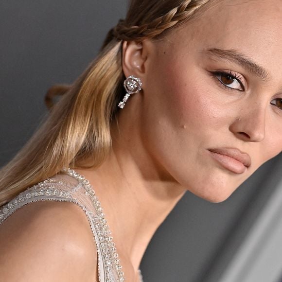 Lily-Rose Depp à l'avant-première du film "Nosferatu" à Hollywood le 12 décembre 2024