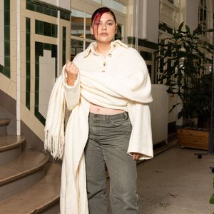 Louane au Front Row du défilé de mode féminine Maitrepierre printemps-été 2025 lors de la Fashion Week de Paris (PFW), à Paris, France, le 24 septembre 2024. © Jeremy Melloul/Bestimage