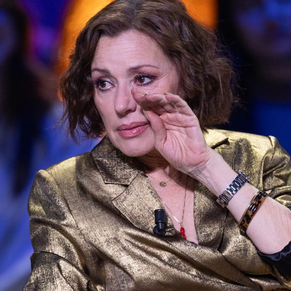 "J'adore ce coin, il a une très belle histoire. Comme on ne vit pas loin avec ma famille, on a vite sympathisé avec Ludovic [le gérant]", racontait-elle à l'époque.

Exclusif - Tina Arena lors de l'enregistrement de l'émission "La Boîte à secrets", présentée par F.Bollaert et diffusée le 23 janvier sur France 3, dans les studios du Lendit à Saint-Denis, France, le 16 décembre 2025. © Cyril Moreau/Bestimage