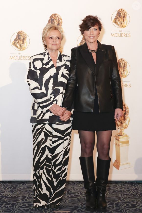 Muriel Robin et sa femme Anne Le Nen, lors de la 37ème Nuit des Molières aux Folies Bergère à Paris le 4 mai 2026.

© Jack Tribeca / Bestimage