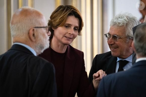 Caroline Fourest, journaliste et Michel Boujenah, comédien étaient également présents à la cérémonie. 

Caroline Fourest, journaliste et Michel Boujenah, comédien,  lors de la remise du prix Jean Pierre-Bloch de  la LICRA, à l Elysée, le 2 avril 2025.  © Eric Tschaen / pool / Bestimage