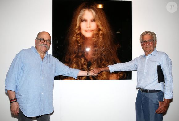 Gérard Schachmes et Bernard d'Ormale (mari de Brigitte Bardot) - Vernissage de l'exposition "Brigitte for Ever" du photographe Gérard Schachmes à Saint-Tropez le 25 juillet 2014. Gérard Schachmes expose ses plus belles photos de B.B. à la fois pour célébrer les 80 ans de Brigitte Bardot (le 28 septembre 2014) et la sortie d'un album de clichés inédits.