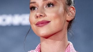 "Je n’y connais rien au foot" : Esther Exposito évoque son rapport au sport de Kylian Mbappé