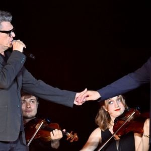 Marc Lavoine et Patrick Fiori durant Corsu Mezu Mezu, le concert emmené par Patrick Fiori qui a eu lieu au stade Orange Vélodrome à Marseille, le 22 mai 2026, diffusé le 28 août sur France 3.. © Bruno Bebert/Bestimage