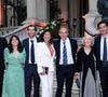 Le dirigeant souhaite préserver la proximité et l’esprit familial malgré cette expansion.

La famille Kretz : "L'Agence" sur TMC : Olivier Kretz, Sandrine Kretz, Louis Kretz, guest, Martin Kretz et sa femme Eve von Romberg, Majo (la grand-mère), Valentin Kretz et sa femme Charina Sarte - Soirée de gala des 50 ans de la Fondation Claude Pompidou à l'Hôtel Marcel Dassault à Paris le 12 avril 2022.
 Rachid Bellak / LMS / Bestimage