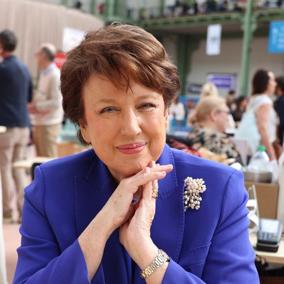 Roselyne Bachelot - Festival du Livre de Paris 2025 au Grand Palais à Paris le 12 Avril à Paris.

© Denis Guignebourg/BestImage