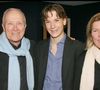 Un conseil que le grand-père de Léa Seydoux prodigue à ses cadres, comme le font savoir Raphaëlle Bacqué et Vanessa Schneider.

Jérôme Seydoux, sa femme Sophie et leur fils Jules à l'Ugc Normandie en 2008. RINDOFF-BELLAK / BESTIMAGE
