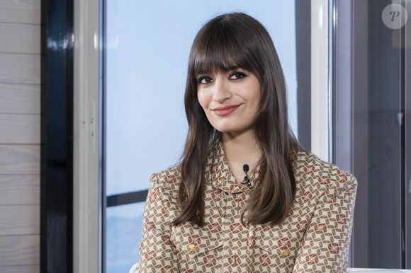 Clara Luciani assiste à la conférence "Women In Motion" de Kering à l'hôtel Majestic Barrière lors du 75ème Festival International du Film de Cannes le 21 mai 2022. © Olivier Borde/bestimage