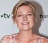 Un choix éclairé de l'animatrice qui a deux fils, de pères différents, et l'un d'eux est soucieux de cloisonner les différentes sphères et de ne pas "voir la télé entrer dans sa vie sociale"...

Anne-Élisabeth Lemoine assiste à la conférence de presse de France Télévision le 6 juillet 2022 à Paris, en France. Photo : Nasser Berzane/Abaca