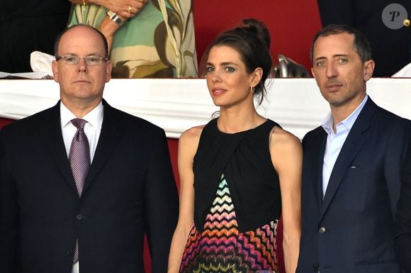 Le prince Albert II de Monaco, Charlotte Casiraghi et Gad Elmaleh - Soirée de cloture du 20ème Jumping International de Monte-Carlo au Port Hercule de Monaco à Monte-Carlo, le 27 juin 2015. La compétition célèbre cette année un double anniversaire : les 20 ans du Jumping et les 10 ans du Longines Global Champions Tour. @JUNIOR / BESTIMAGE