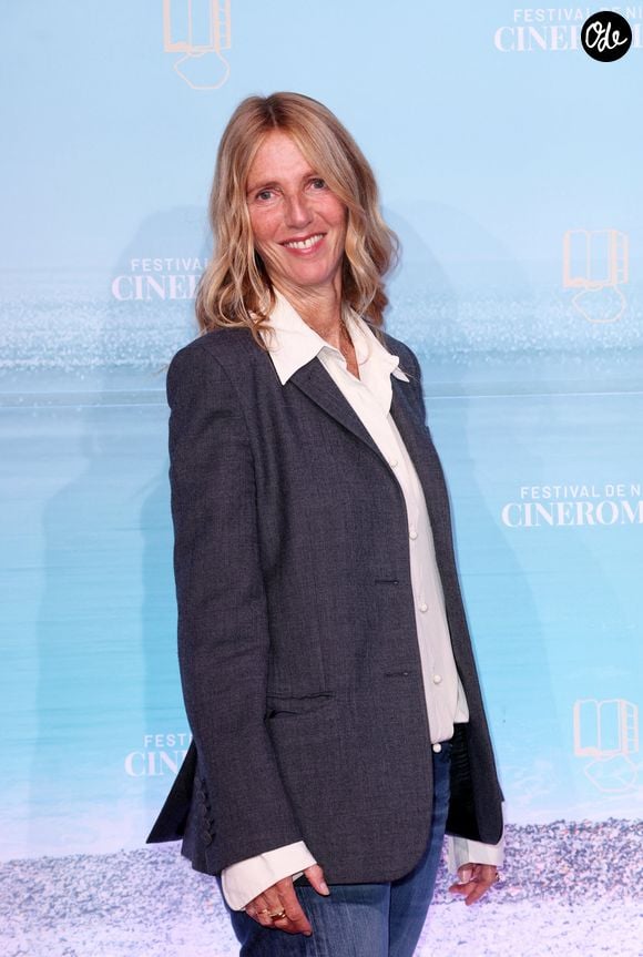 "Je ne connais pas beaucoup de parents capables de vivre cela sans se comparer aux autres."

Sandrine Kiberlain - Tapis rouge lors de la 7e édition du festival Cineroman à Nice le 3 Octobre 2025 . © Bebert-Jacovides/Bestimage
