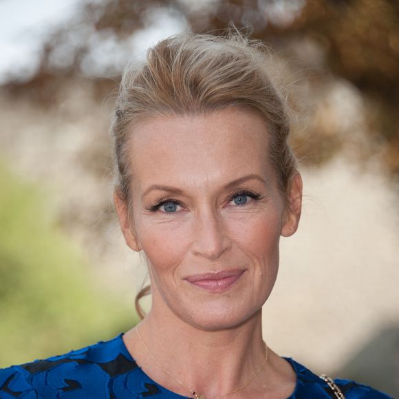 Estelle Lefebure assiste au défilé de la collection prêt-à-porter printemps-été 2014 de Christian Dior à Paris, France, le 27 septembre 2013. Photo by Thierry Orban/ABACAPRESS.COM
