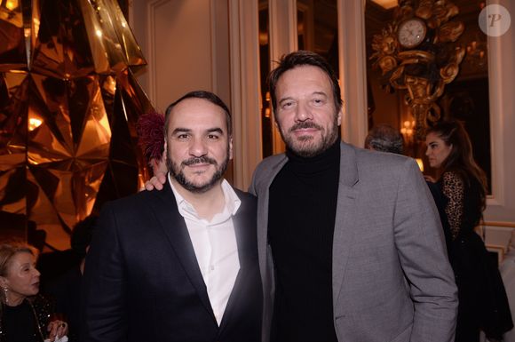 Avec Samuel Le Bihan, leur amitié s’est renforcée à travers des épreuves professionnelles et humaines intenses.
Exclusif - François-Xavier Demaison et Samuel Le Bihan - 20ème anniversaire de l'hôtel Four Seasons Hotel George V à Paris, le 7 décembre 2019.  © Rachid Bellak/Bestimage