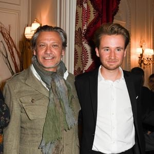 Valéry Zeitoun, sa femme Lorraine, Bastien Kossek et Serge Lama - Lancement du livre "Sardou Regards" de B.Kossek à l'hôtel Raphael à Paris, France, le 15 avril 2019. © Coadic Guirec/Bestimage
