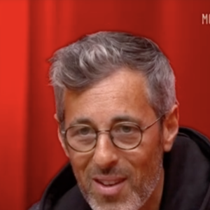 Lundi 20 octobre, Michaël Goldman l'a d'ailleurs fait comprendre en faisant une grande annonce 

Extrait de l'émission "Star Academy" sur TF1