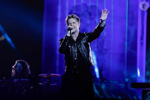 David Hallyday lors de l’émission "La grande soirée du 31 décembre de Paris" diffusée sur France 2 sur les Champs-Elysées à Paris, France, le 31 décembre 2024.  © Clovis-Tribeca/Bestimage