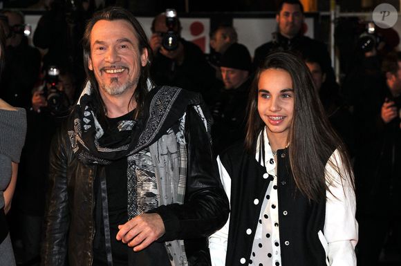Fin 2024, elle avait déjà dévoilé son œil artistique dans un livre photo consacré à son père, Pagny par Aël.

Florent Pagny et sa fille Ael - 15eme edition des NRJ Music Awards au Palais des Festivals a Cannes . © Jacovides Junior Bestimage
