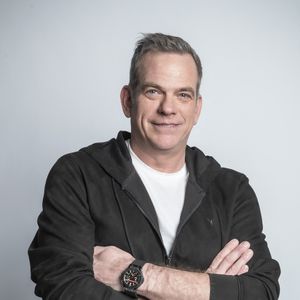 “J’adore les échanges avec les gens, mais quand on vous voit comme autre chose qu’un être humain, c’est déstabilisant”, résume-t-il

Exclusif - Garou - Backstage - Enregistrement de l'émission "La Chanson secrète 10"  diffusée sur TF1 le 22 janvier 2022. © Jacovides-Moreau / Bestimage