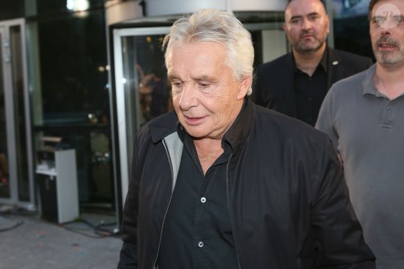 Michel Sardou - Exclusif - Première émission "Touche pas à mon poste" de la rentrée / Happening "Ice Bucket Challenge" au Siège de la chaine D8 à Boulogne Billancourt le 1er septembre 2014
Christophe Clovis / Bestimage