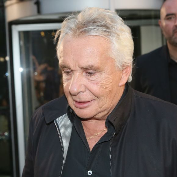 Michel Sardou - Exclusif - Première émission "Touche pas à mon poste" de la rentrée / Happening "Ice Bucket Challenge" au Siège de la chaine D8 à Boulogne Billancourt le 1er septembre 2014
Christophe Clovis / Bestimage