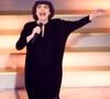 Dans cet entretien accordé au Figaro, la chanteuse a aussi évoqué son quotidien. Les deux femmes vivent dans une routine bien installée. "Le soir, elles regardent la télévision. 

Mireille Mathieu dans l'émission télévisée ARD "La Fête de l'Avent aux 100 000 lumières" au Centre des Congrès de Suhl, Allemagne, le 2 décembre 2023. © Action Press/Bestimage