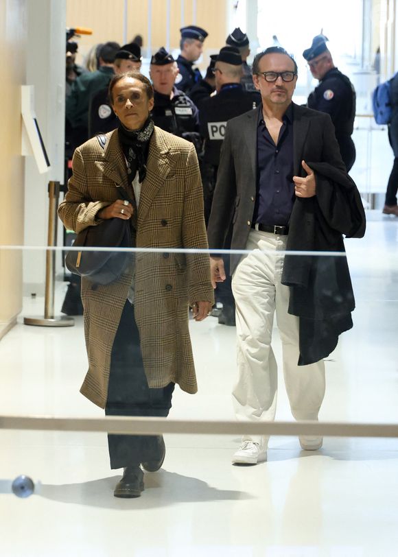 Vincent Perez, Karine Silla -  Arrivées au procès de Gérard Depardieu pour agressions sexuelles sur deux femmes lors d'un tournage de film en 2021, au tribunal correctionnel de Paris.
Le 27 mars 2025.

© Clovis / Guignebourg / Bestimage