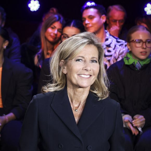 , créatrice des Plateaux sauvages, pour imaginer le spectacle À la table du tout-monde, dans lequel elles mêlent leurs souvenirs personnels et leur passion des livres. 

Exclusif - Claire Chazal - Enregistrement de l'émission "Le Grand Echiquier, Spéciale Outre-Mer", présentée par C.Chazal et A.Manoukian et diffusée le 31 octobre sur France 2
© Jack Tribeca / Bestimage