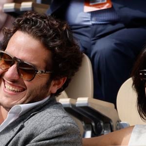 Alexandre Kominek est heureux avec Florence Foresti et c'est tout ce qui compte

Florence Foresti et son compagnon Alexandre Kominek - People dans les tribunes lors des Internationaux de France de Tennis de Roland Garros 2022 à Paris le 29 mai 2022. © Cyril Moreau/Bestimage