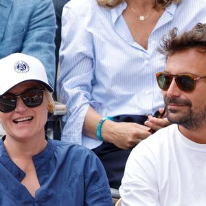 Bertrand Chameroy et Anne-Elisabeth Lemoine en tribunes lors des Internationaux de France de Tennis de Roland Garros 2025, à Paris, France, le 7 juin 2025. © Cyril Moreau/Bestimage