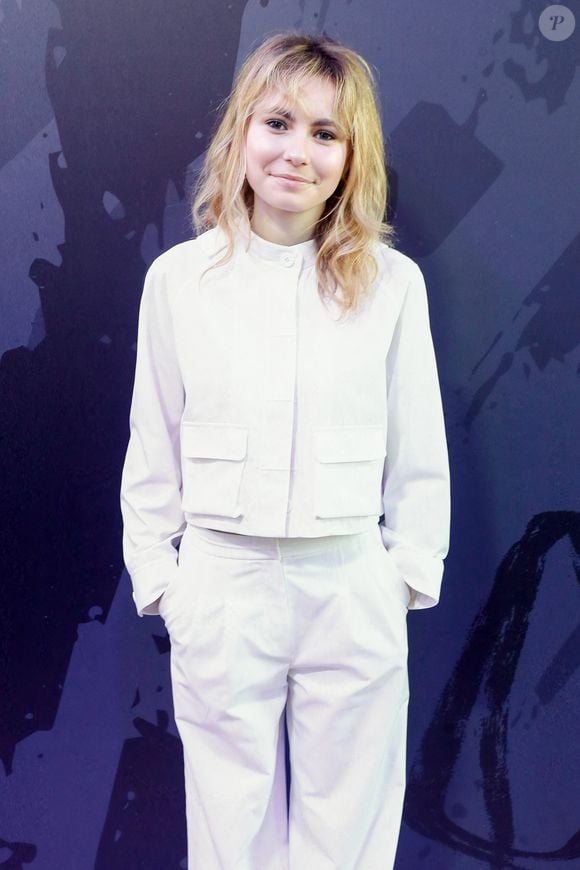 Il s'agit de Mitty Hazanavicius

Mitty Hazanavicius - Photocall du défilé de mode Femmes prêt-à-porter automne-hiver 2024/2025 "Shiatzy Chen" lors de la fashion week de Paris. Le 4 mars 2024
© Christophe Clovis / Bestimage
